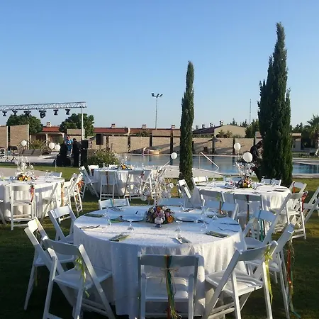 Konvoy & The Country Club سفيريهيسار