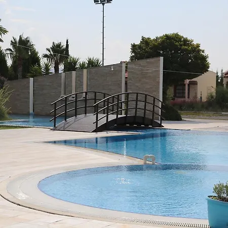 Konvoy & The Country Club منزل ريفي سفيريهيسار