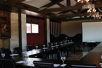 Konvoy & The Country Club منزل ريفي
