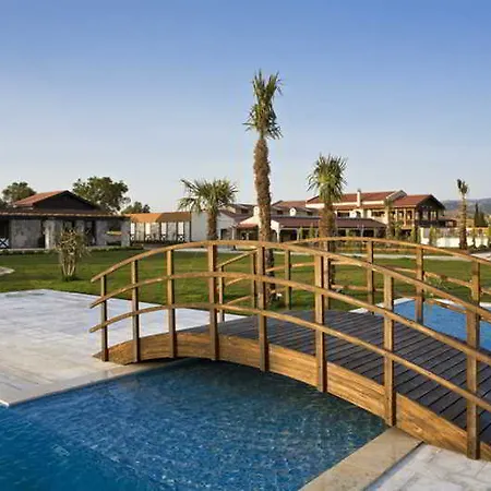 Konvoy & The Country Club Kır Evi