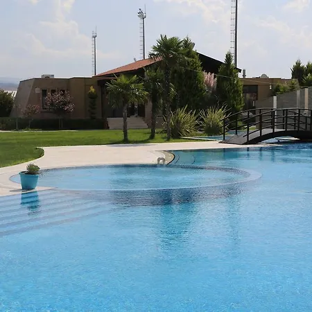 Country house Konvoy & The Country Club