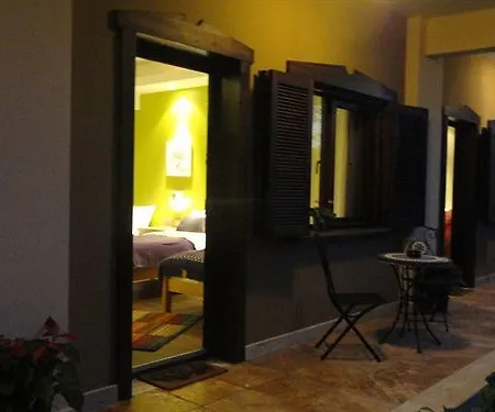 Konvoy & The Country Club Kır Evi *